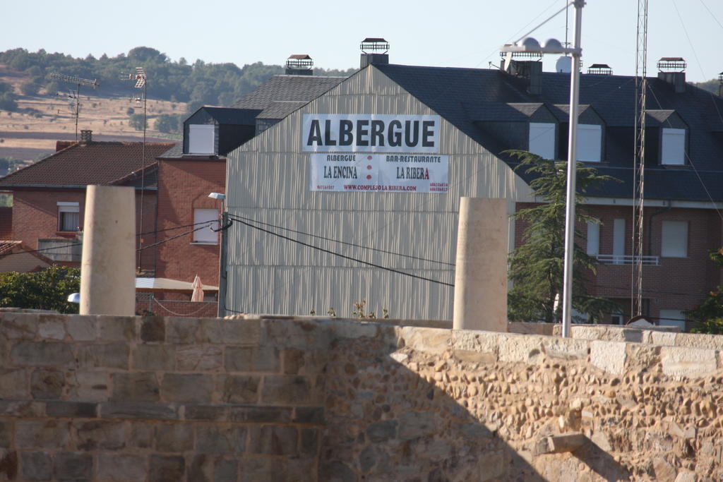 Albergue La Encina Hostel Hospital de Órbigo Buitenkant foto